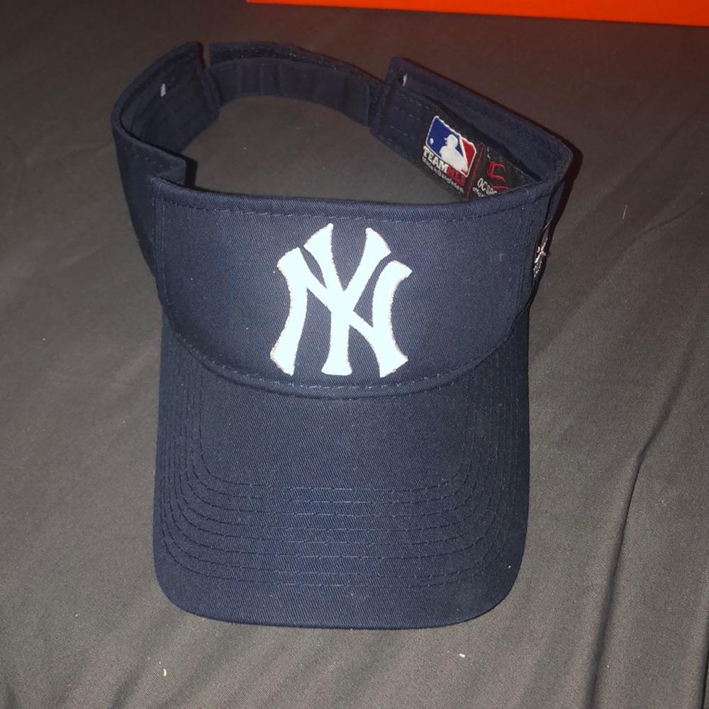 🧢YANKEE VISOR 🧢